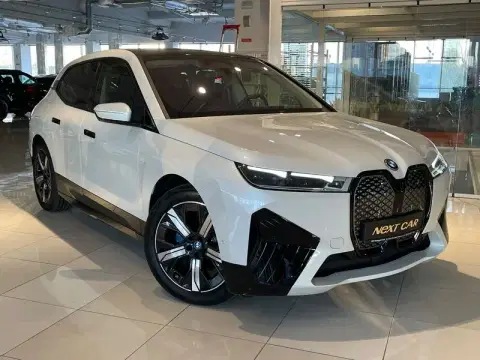 BMW IX xDrive 40 (2024-04-16T00:00:00.000Z)