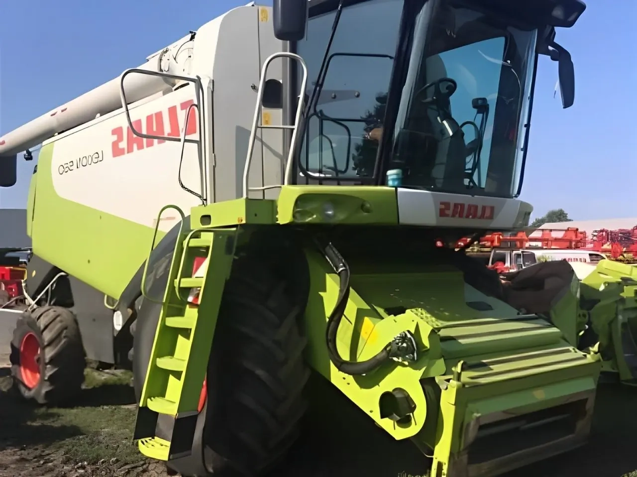 CLAAS Lexion 580 2010 1