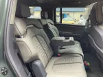 Rivian R1S 2023 21